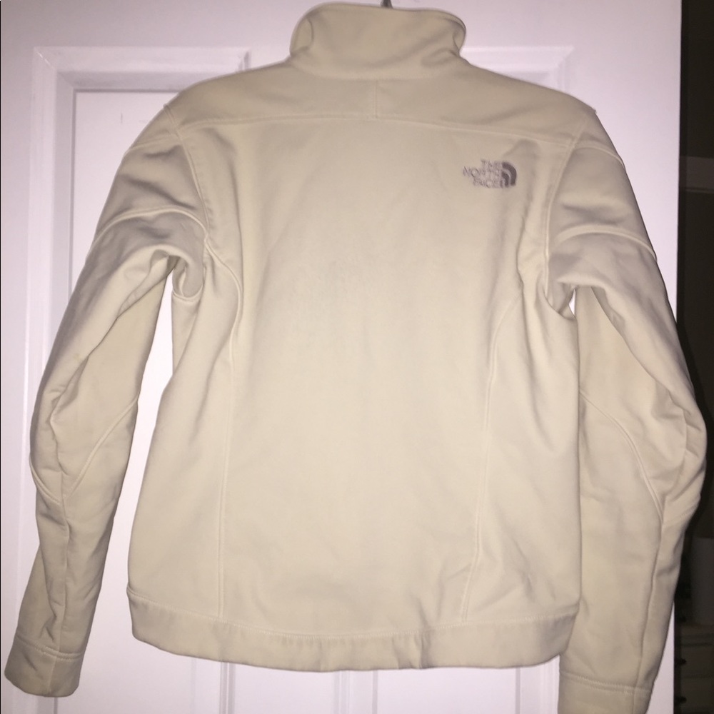 The North Face Women’s Apex Softshell—Off white